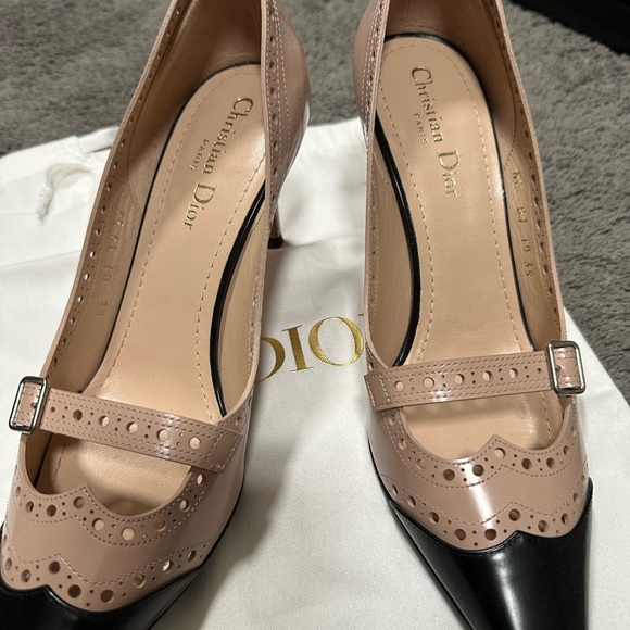 Dior Women's Beige and Black Heels - never worn - Picture 1 of 6